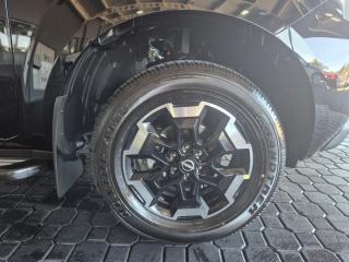 Nissan Navara 2.5DDTi double cab LE Plus