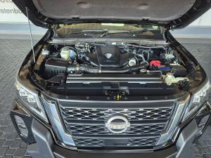 Nissan Navara 2.5DDTi double cab LE Plus - Image 23