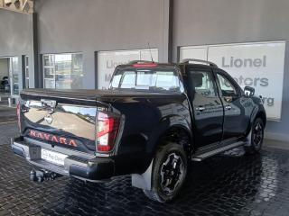 Nissan Navara 2.5DDTi double cab LE Plus
