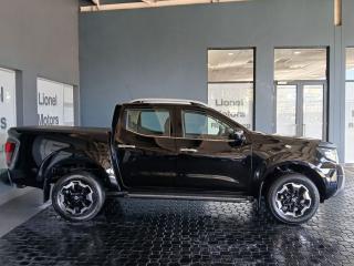 Nissan Navara 2.5DDTi double cab LE Plus