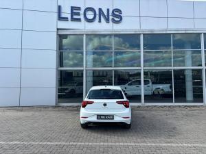 Volkswagen Polo hatch 1.0TSI Life auto - Image 5