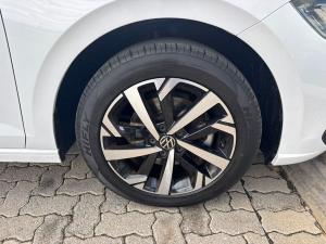 Volkswagen Polo hatch 1.0TSI Life auto - Image 8