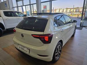 Volkswagen Polo hatch 1.0TSI Life auto - Image 2
