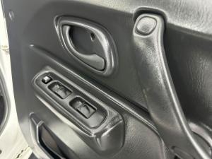 Suzuki Jimny 1.3 - Image 12