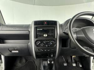 Suzuki Jimny 1.3 - Image 15