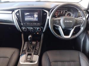 Isuzu mu-X 1.9TD LS - Image 11