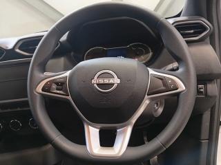Nissan Magnite 1.0 Move panel van