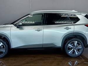Nissan X-Trail 2.5 Acenta Plus 4WD - Image 10