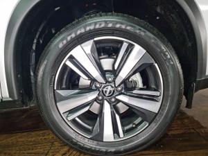 Nissan X-Trail 2.5 Acenta Plus 4WD - Image 11