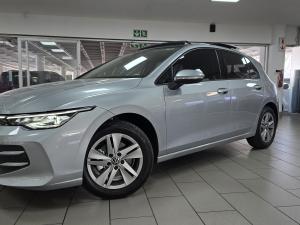 Volkswagen Golf 1.4TSI Life Plus - Image 3