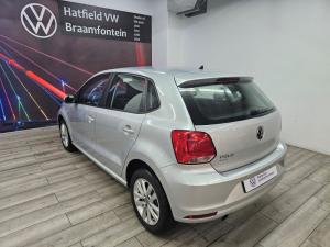 Volkswagen Polo Vivo hatch 1.6 Comfortline auto - Image 3