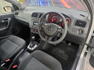 Volkswagen Polo Vivo hatch 1.6 Comfortline auto - Image 5