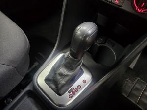 Volkswagen Polo Vivo hatch 1.6 Comfortline auto - Image 7