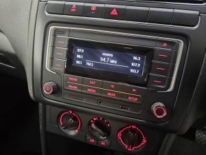 Volkswagen Polo Vivo hatch 1.6 Comfortline auto - Image 8
