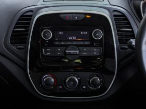 Renault Captur 66kW turbo Blaze - Image 12
