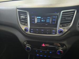 Hyundai Tucson 2.0 Premium auto - Image 16