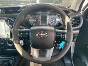 Toyota Hilux 2.4GD-6 single cab 4x4 Raider manual - Image 12