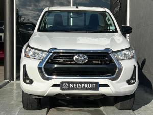 Toyota Hilux 2.4GD-6 single cab 4x4 Raider manual - Image 2