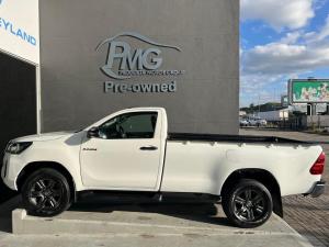 Toyota Hilux 2.4GD-6 single cab 4x4 Raider manual - Image 3