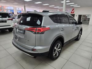Toyota RAV4 2.0 GX auto - Image 2