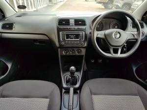 Volkswagen Polo sedan 1.4 Trendline - Image 6