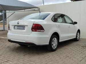 Volkswagen Polo sedan 1.4 Trendline - Image 2
