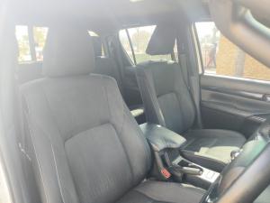 Toyota Hilux 2.8GD-6 double cab 4x4 Legend 50 - Image 18