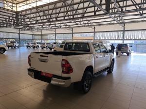 Toyota Hilux 2.8GD-6 48V double cab Raider - Image 3