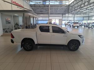 Toyota Hilux 2.4GD-6 double cab Raider auto - Image 4