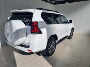 Toyota Land Cruiser Prado 2.8GD VX - Image 2