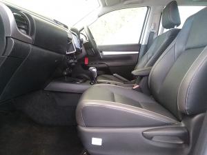 Toyota Hilux 2.8GD-6 double cab 4x4 Raider auto - Image 7