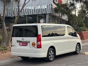 Toyota Quantum 2.8 LWB bus 11-seater GL - Image 2