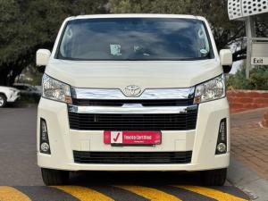 Toyota Quantum 2.8 LWB bus 11-seater GL - Image 4