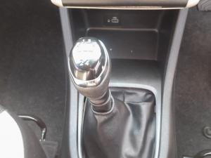 Renault Triber 1.0 Zen manual - Image 10