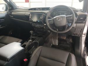 Toyota Hilux 2.8 GD-6 RB Legend 4X4 automaticD/C - Image 6