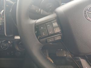 Toyota Hilux 2.8 GD-6 RB Legend 4X4 automaticD/C - Image 9