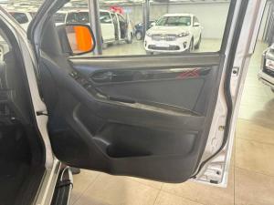 Isuzu D-MAX 250 HO X-RIDER D/C - Image 12