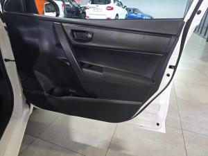 Toyota Corolla Quest Plus 1.8 CVT - Image 14
