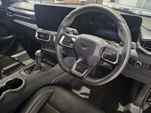 Ford Mustang 5.0 GT fastback - Image 11