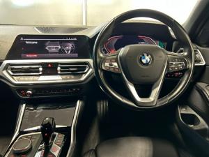 BMW 3 Series 318i - Image 15
