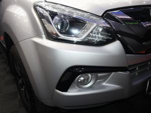 Isuzu mu-X 3.0 - Image 6