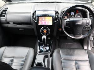 Isuzu mu-X 3.0 - Image 8