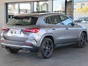 Mercedes-Benz GLA GLA200d Progressive - Image 7