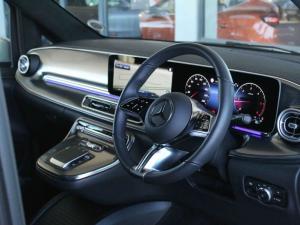 Mercedes-Benz V-Class V300d Exclusive - Image 16