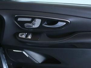 Mercedes-Benz V-Class V300d Exclusive - Image 17