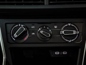 Volkswagen Polo hatch 1.0TSI Life manual - Image 18