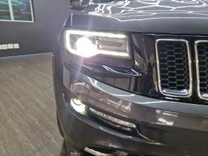 Jeep Grand Cherokee SRT - Image 15