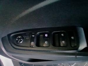 Hyundai Venue 1.0T Motion auto - Image 18