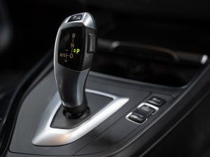 BMW 1 Series 118i 5-door Edition Sport Line Shadow auto - Image 27