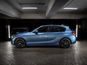 BMW 1 Series 118i 5-door Edition Sport Line Shadow auto - Image 2